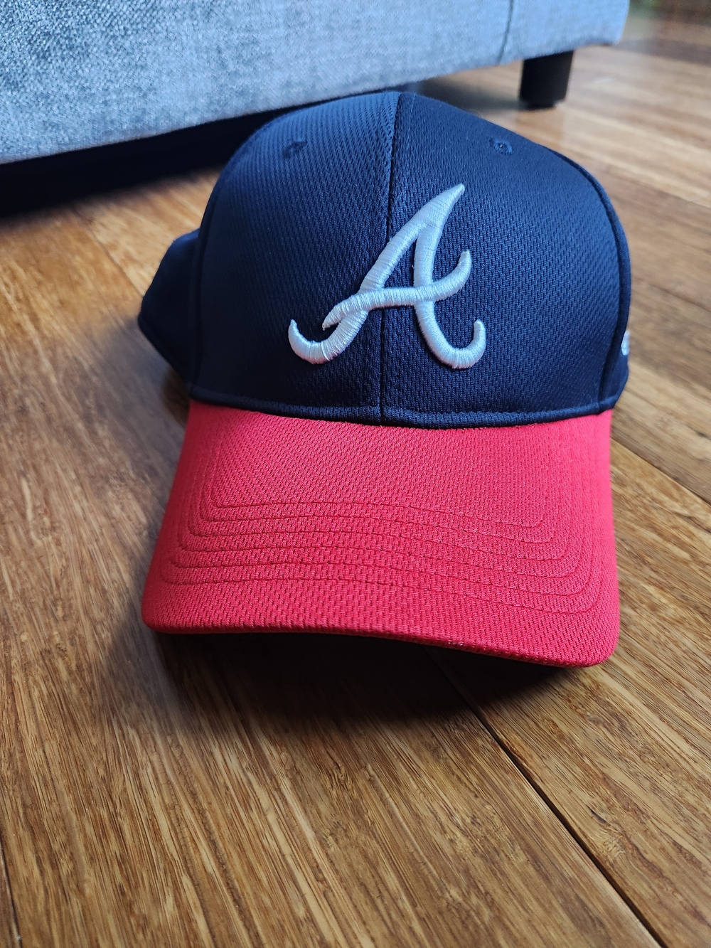 Atlanta Braves Embroidered Adjustable OC Sports MLB Baseball Hat Cap, Adult